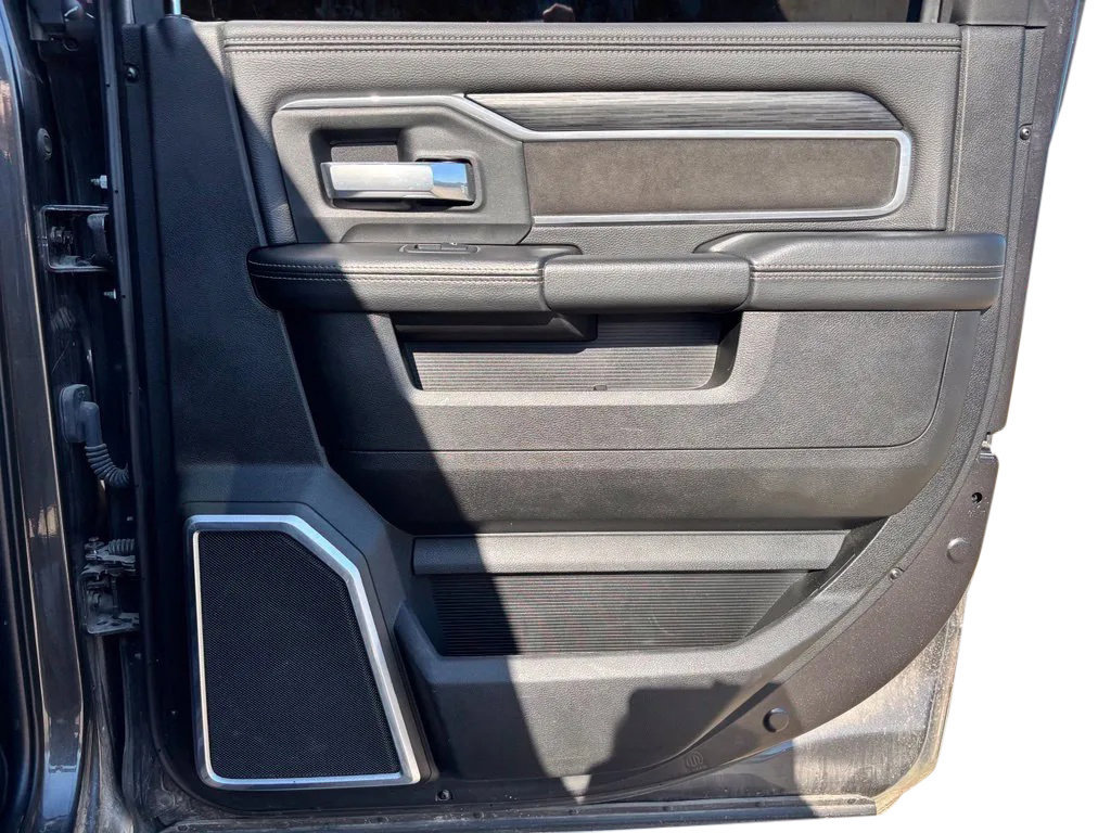 Used 2024 RAM 3500 Laramie w/ Night Edition AWD/4WD image 28