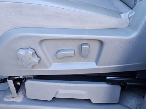 Used 2020 Nissan NV 3500 SV w/ Navigation Package image 12