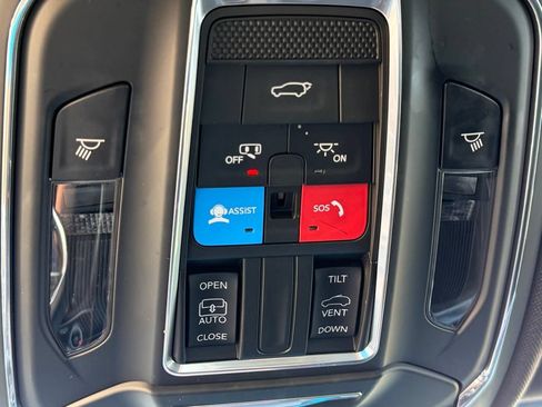 Used 2023 Jeep Grand Cherokee L Laredo AWD/4WD image 36