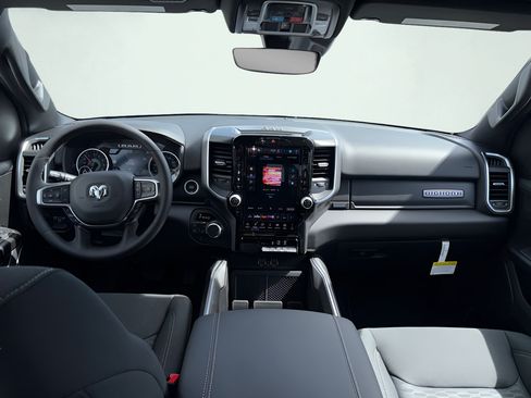 New 2026 RAM 1500 Big Horn AWD/4WD image 14