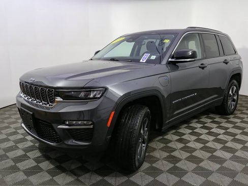 Used 2022 Jeep Grand Cherokee Limited 4xe image 5
