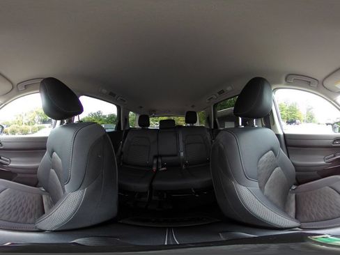 Used 2025 Nissan Pathfinder SV AWD/4WD image 35