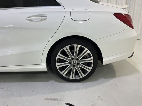 Used 2018 Mercedes-Benz CLA 250 image 7