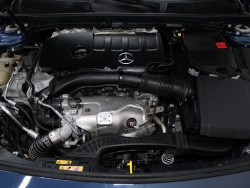 Used 2019 Mercedes-Benz A 220 4MATIC image 32