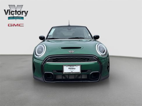 Used 2022 MINI Cooper S image 2