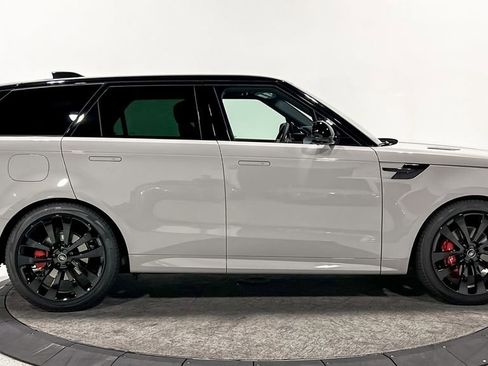 Used 2024 Land Rover Range Rover Sport Dynamic SE image 7