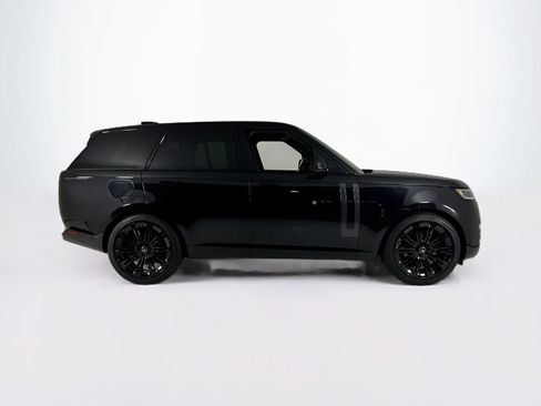 Used 2024 Land Rover Range Rover SE AWD/4WD image 6