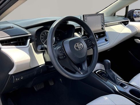 Used 2021 Toyota Corolla LE w/ Carpet Mat Package (TMS) FWD image 15