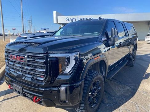 Used 2024 GMC Sierra 2500 AT4 w/ AT4 Premium Plus Package image 2