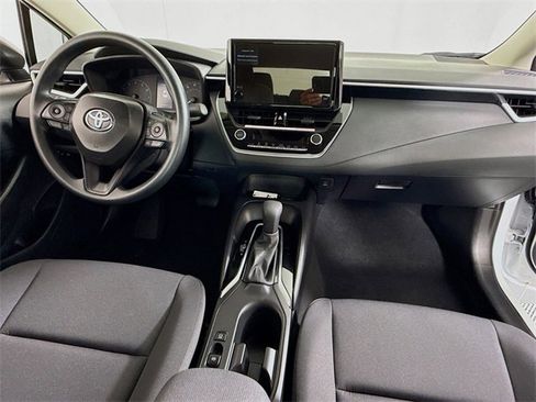 Certified 2025 Toyota Corolla LE image 25