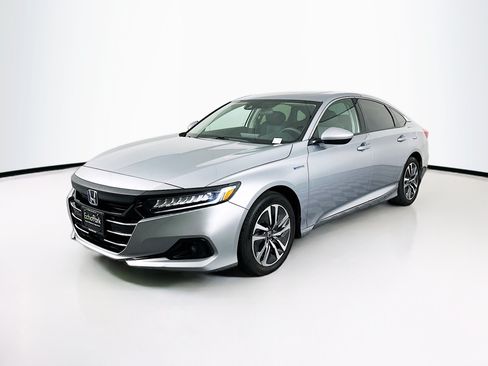 Used 2021 Honda Accord EX image 3