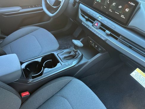New 2026 Kia K4 FWD image 15