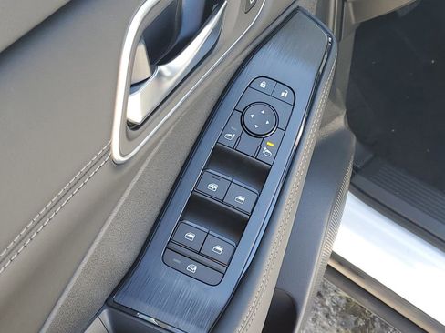 New 2026 Nissan Rogue Platinum AWD/4WD image 8