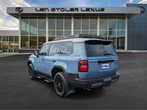 Used 2024 Toyota Land Cruiser image 5