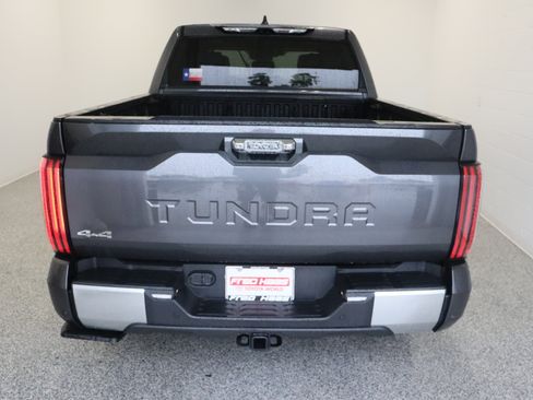 Used 2024 Toyota Tundra Limited AWD/4WD image 9