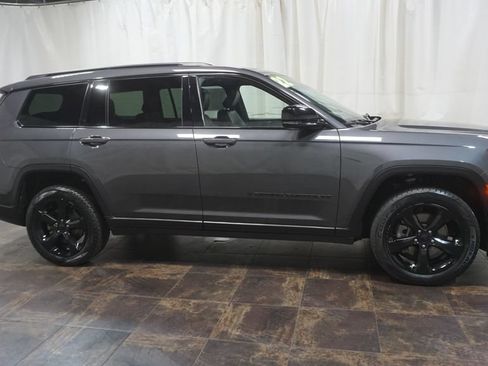 Used 2022 Jeep Grand Cherokee L Laredo AWD/4WD image 5