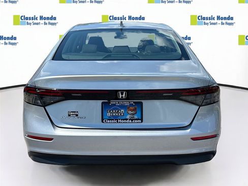 Used 2024 Honda Accord EX image 7