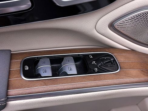 Used 2022 Mercedes-Benz EQS 450+ Sedan image 20