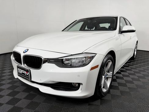 Used 2015 BMW 328i Sedan RWD image 3