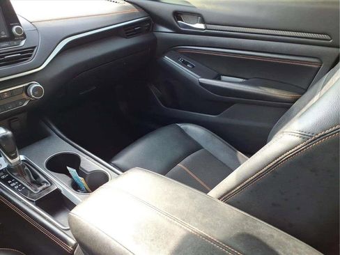 Used 2022 Nissan Altima 2.5 SR image 12