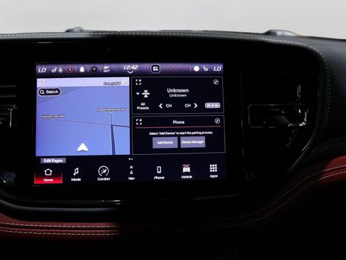 Used 2021 Dodge Durango SRT w/ Premium Interior Group AWD/4WD image 23