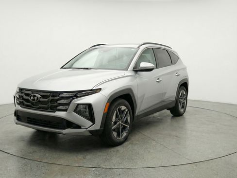 Used 2025 Hyundai Tucson SEL AWD/4WD image 3