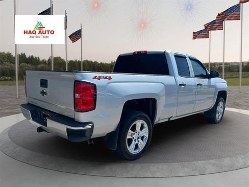 Used 2018 Chevrolet Silverado 1500 Custom w/ Custom Value Package image 5