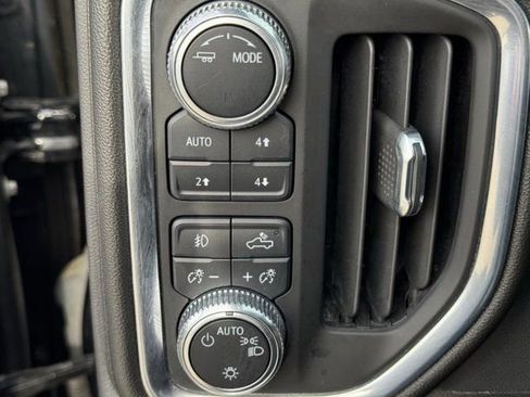 Used 2022 GMC Sierra 1500 Elevation w/ Preferred Package image 23