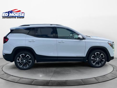 Certified 2022 GMC Terrain SLT AWD/4WD image 6