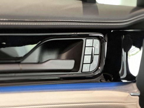 New 2026 Porsche Panamera 4 image 18