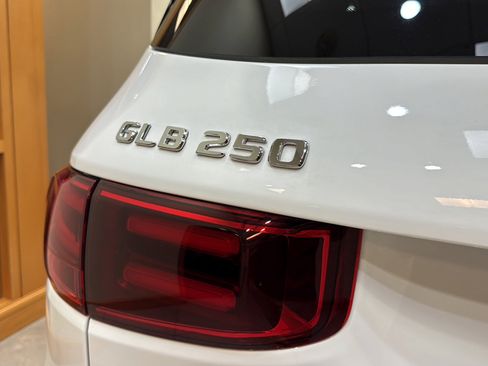 Certified 2026 Mercedes-Benz GLB 250 image 28