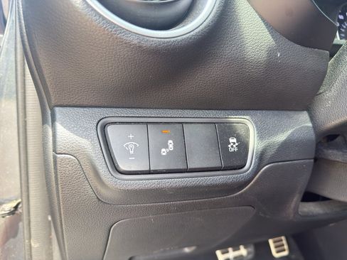 Used 2024 Kia Forte GT-Line w/ GT-Line Premium Package image 13