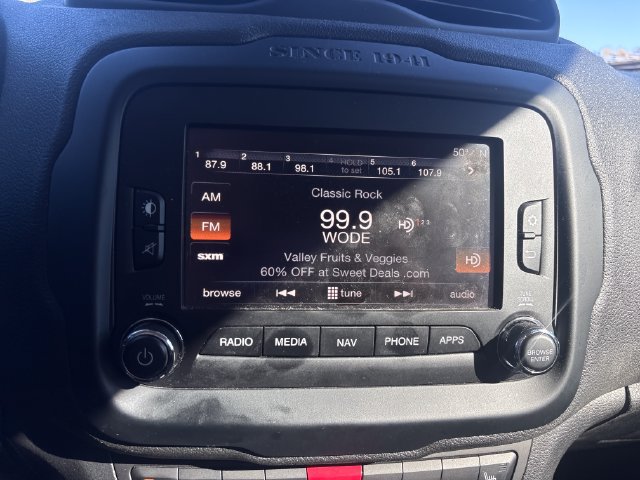 Used 2017 Jeep Renegade Limited FWD image 21