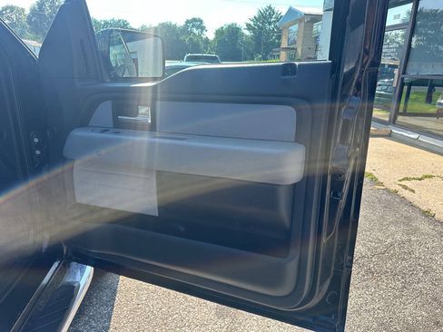 Used 2014 Ford F150 XLT w/ Equipment Group 302A Luxury AWD/4WD image 28