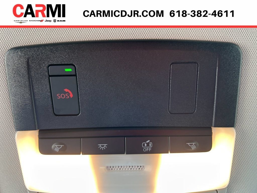 Used 2023 Nissan Pathfinder SL AWD/4WD image 29