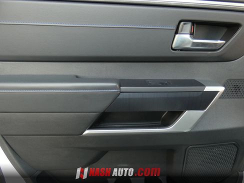 Used 2024 Toyota Tundra Platinum AWD/4WD image 45
