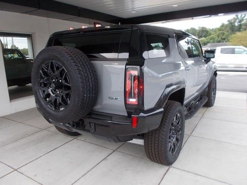 New 2025 GMC Hummer EV 2X image 3
