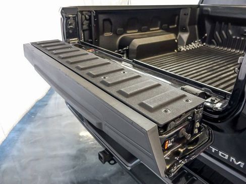 Certified 2022 Chevrolet Silverado 1500 Custom image 30