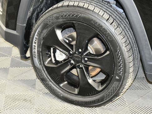 Used 2020 Jeep Compass Latitude image 52