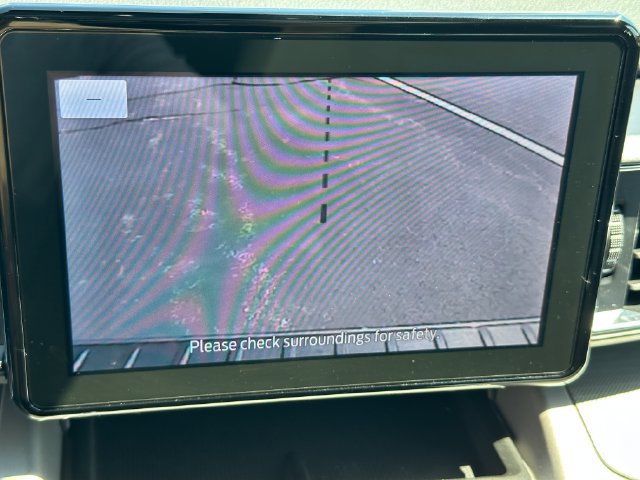 Used 2023 Ford Explorer XLT w/ Equipment Group 202A AWD/4WD image 34