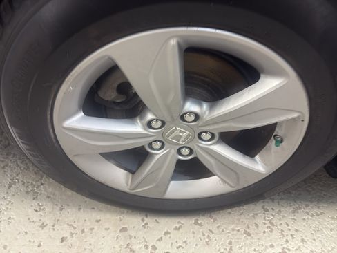 Used 2018 Honda Odyssey EX-L image 32
