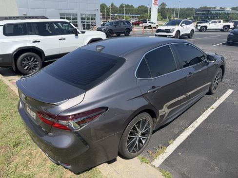Used 2023 Toyota Camry SE FWD image 17