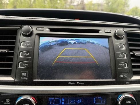 Used 2015 Toyota Highlander Limited AWD/4WD image 13
