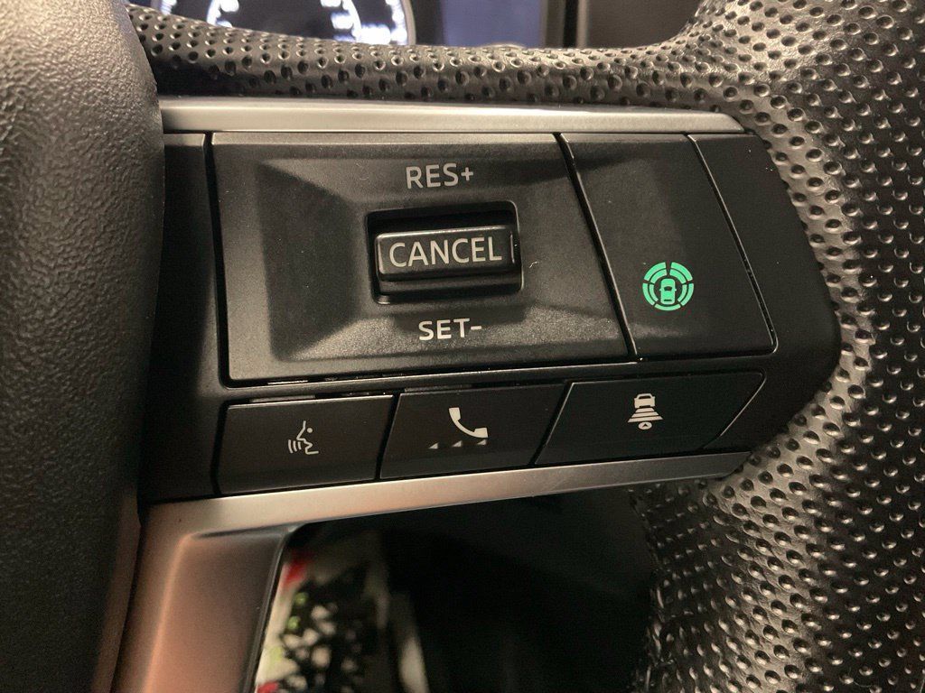 Used 2023 Mitsubishi Outlander SE AWD/4WD image 19