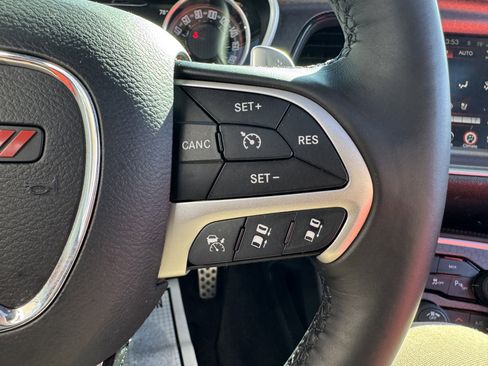 Used 2016 Dodge Challenger R/T Scat Pack w/ Leather Interior Group image 26