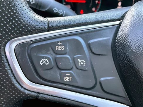 Used 2020 Chevrolet Malibu LS image 18