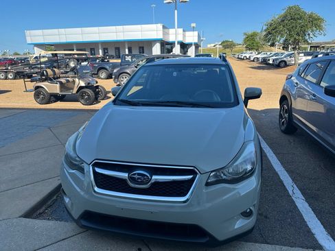 Used 2015 Subaru Crosstrek 2.0i Limited AWD/4WD image 2