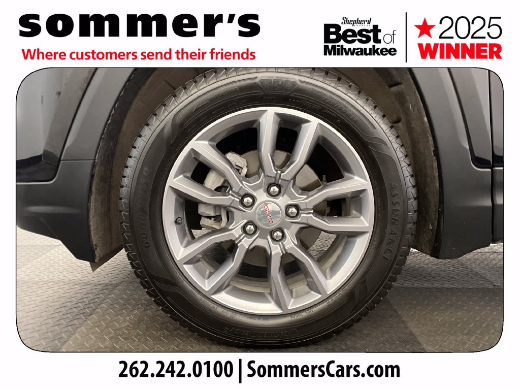 Used 2024 GMC Terrain SLT w/ Tech Package AWD/4WD image 23