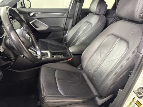 Used 2020 Audi Q3 2.0T Premium w/ Convenience Package AWD/4WD image 11