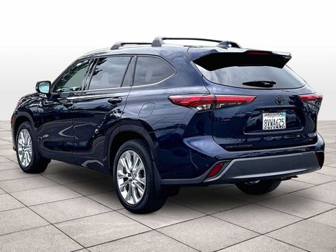 Used 2021 Toyota Highlander Limited AWD/4WD image 14